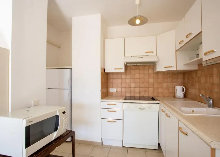 La Meridienne-2 By Interhome Apartman Le Lavandou