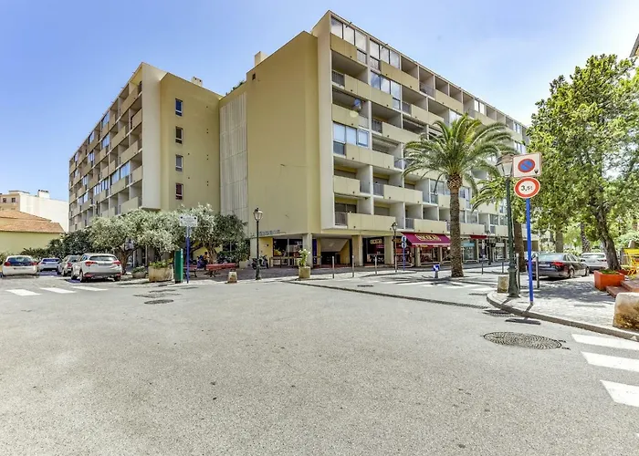 La Meridienne-2 By Interhome